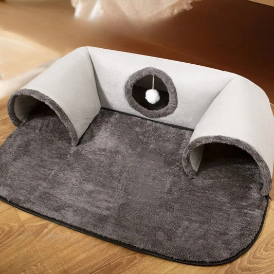 Interactive U-shaped tunnel for cats