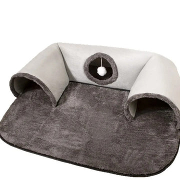 Interactive U-shaped tunnel for cats